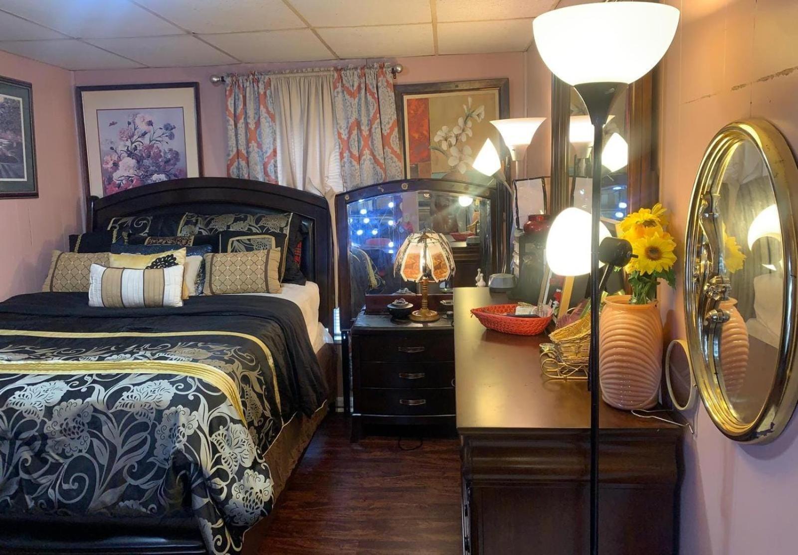 Homestay Ambassador Luxury Jamestown